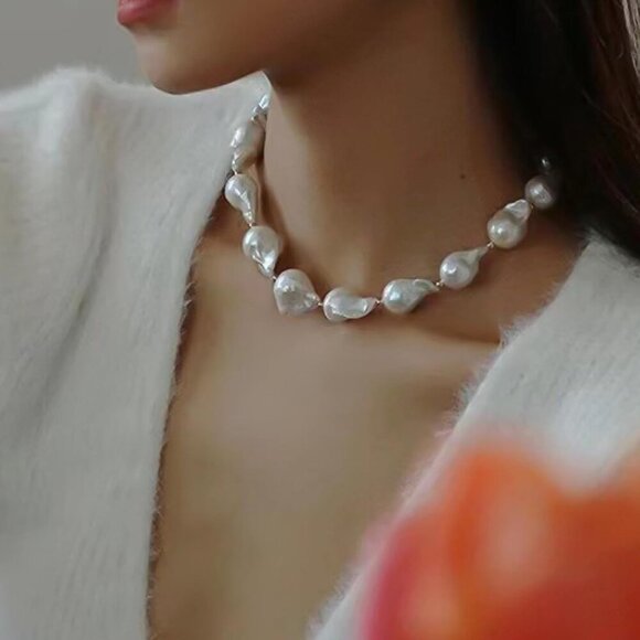 KummerSaprk Pearl Choker Necklace for Women Layered White Beaded Jewelry Gift - Picture 3 of 7